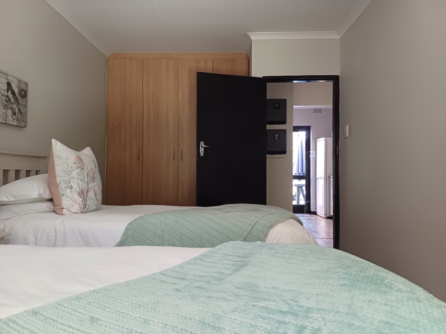 5 Bedroom Property for Sale in Wilderness Heights Western Cape